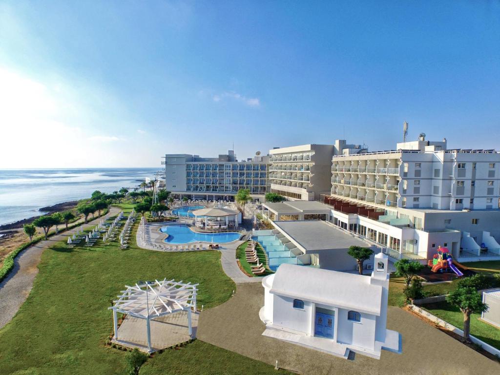 Pernera Beach Hotel